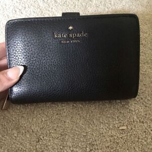 Kate Spade New York Lena Medium Compact Bifold Wallet